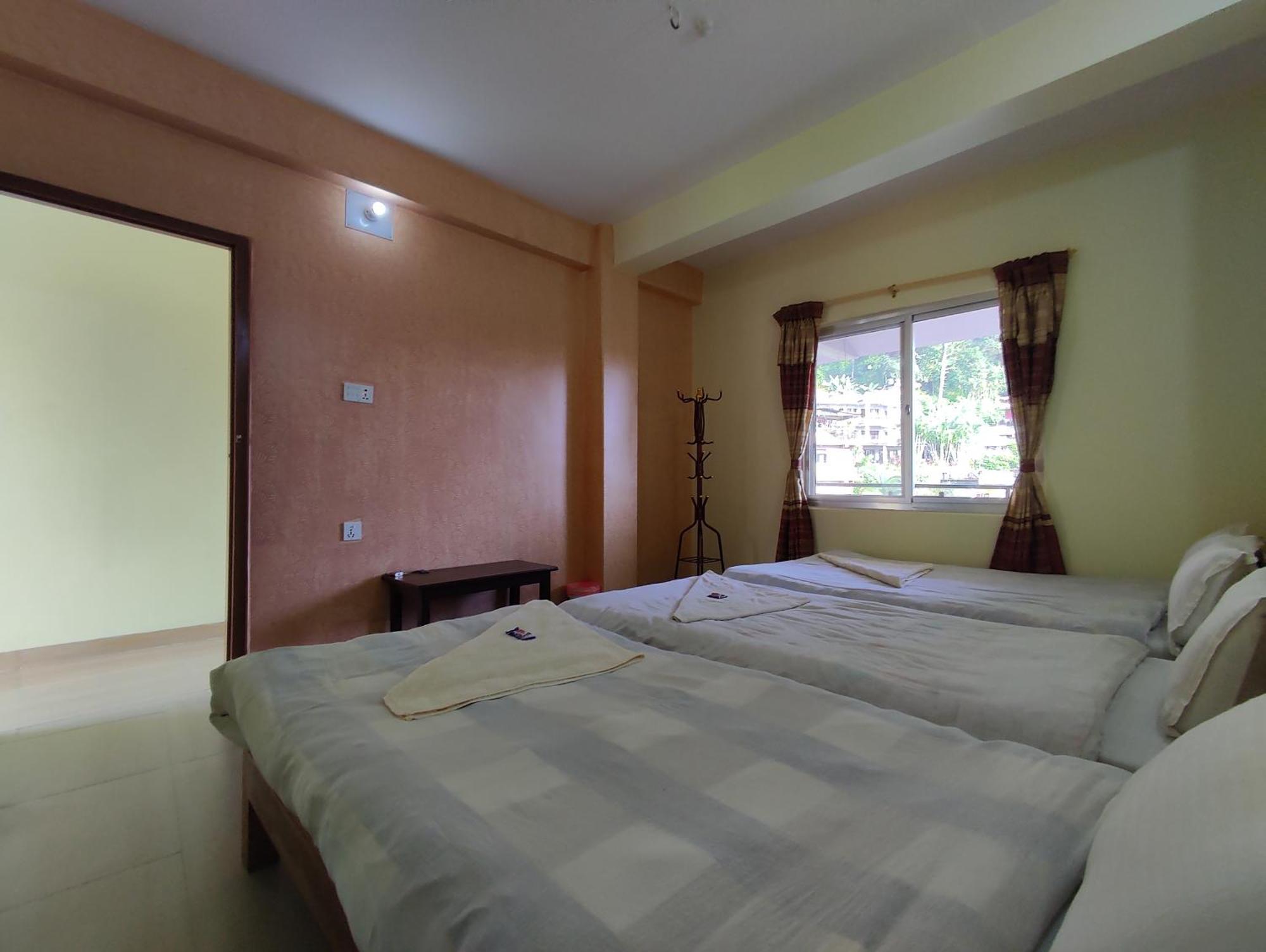 Hotel Green Hill View Pokhara Phòng bức ảnh